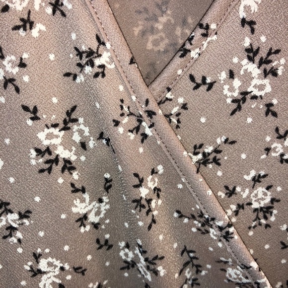 Pretty Little Thing Dress - Picture 8 of 10